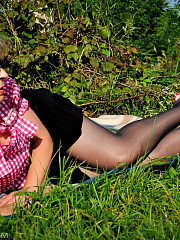 MILF Angel in coffee colored pantyhose - image nr. 8