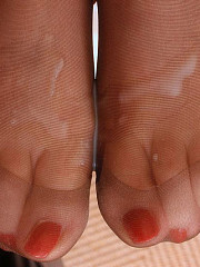 Angel Doing Footjob Without Taking Off Her Pantyhose Till Cum Covered Her Legs - image nr. 12