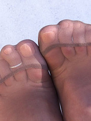 Lovely Chase wears a white lacey top - image nr. 9