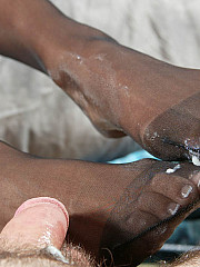 Devin Deray in pantyhose gives a - image nr. 6