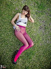 Helen Red Pantyhose Outdoor - image nr. 3