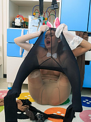 Nylon Bunny Girl Takes Pleasure With A Lot - image nr. 8