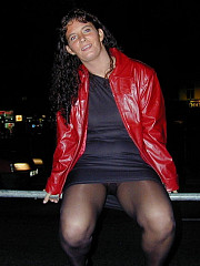 Seductive amateurs in their pantyhose - image nr. 4