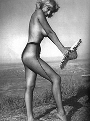 BW photos with ladies in pantyhose from - image nr. 6