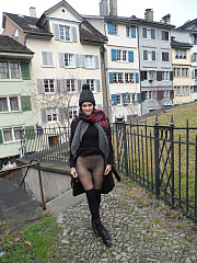 Girl Ingrey Pantyhose Outdoors - image nr. 5