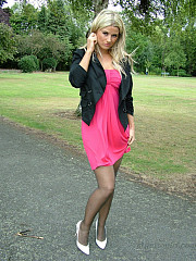 Gorgeous Lady Wearing Grey Pantyhose And - image nr. 1